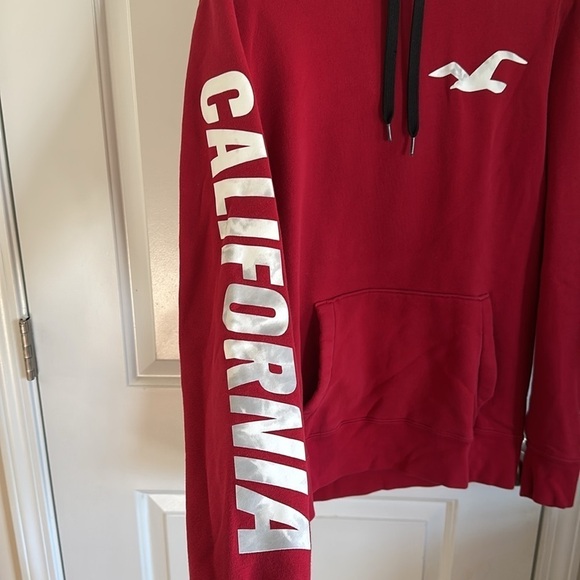 Hollister California Red And Black Long Sleeve Hoodie - Picture 8 of 11